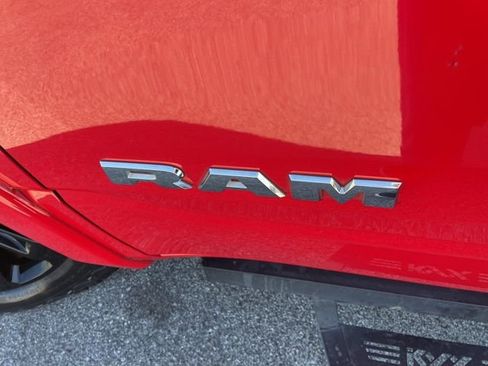 Used 2019 RAM 1500 Laramie image 8