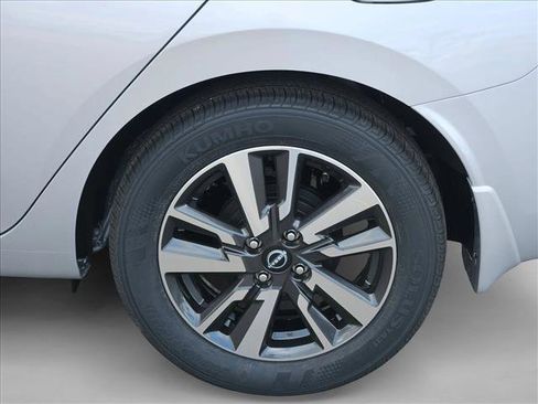 Certified 2025 Nissan Versa SV w/ Trunk Package FWD image 10