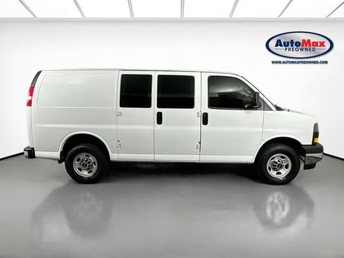 Used 2022 GMC Savana 2500 w/ Driver Convenience Package RWD image 11
