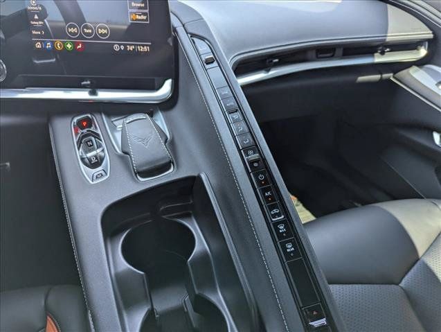 Used 2021 Chevrolet Corvette Stingray Coupe w/ Z51 Performance Package RWD image 20