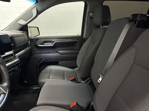 Used 2024 Chevrolet Silverado 1500 RST image 19