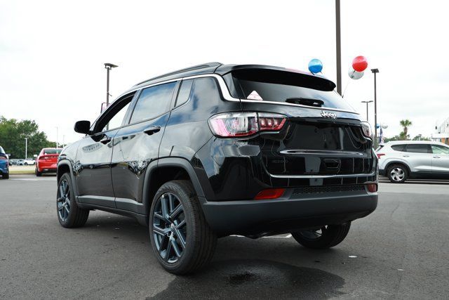New 2026 Jeep Compass Latitude AWD/4WD image 8