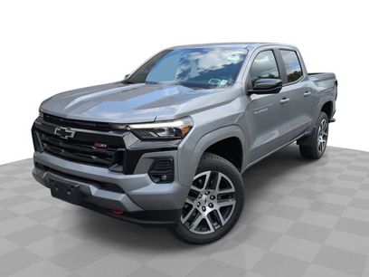 Used 2024 Chevrolet Colorado Z71 w/ Z71 Convenience Package 2