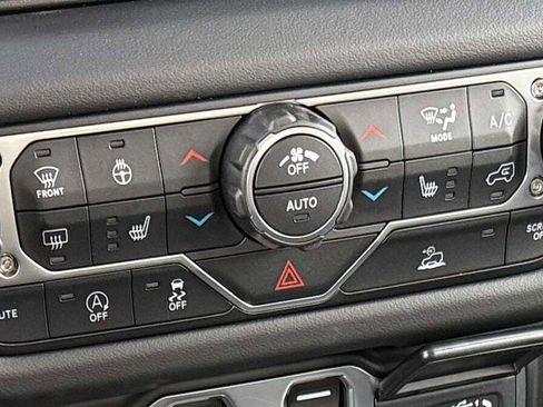 New 2026 Jeep Gladiator Sport image 34