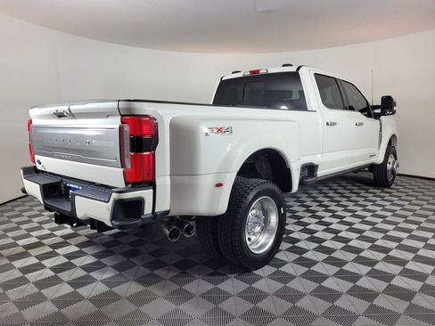 Used 2024 Ford F450 Limited w/ FX4 Off-Road Package image 3