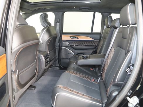 Used 2023 Jeep Grand Cherokee Summit image 60