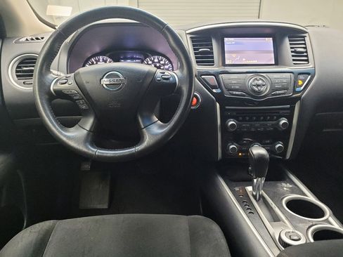 Used 2015 Nissan Pathfinder SV w/ Cargo Package image 22