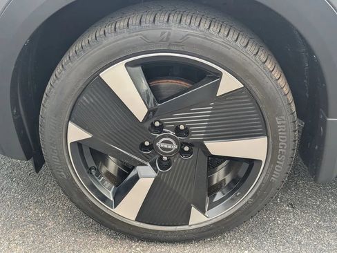 Certified 2025 Nissan Kicks SR w/ SR Premium Package FWD image 11
