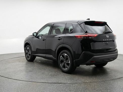 Used 2025 Nissan Rogue SV FWD image 6