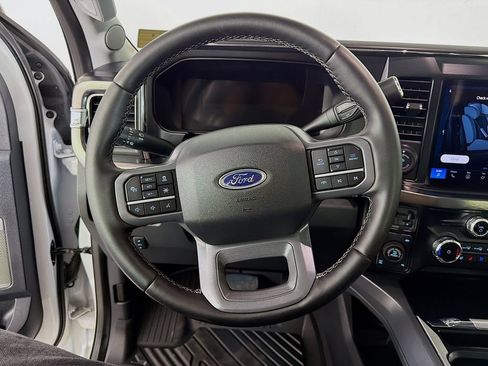 Used 2025 Ford F350 Lariat w/ Lariat Ultimate Package AWD/4WD image 13