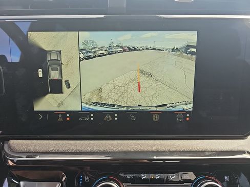 Used 2024 GMC Sierra 1500 AT4 w/ Technology Package AWD/4WD image 29