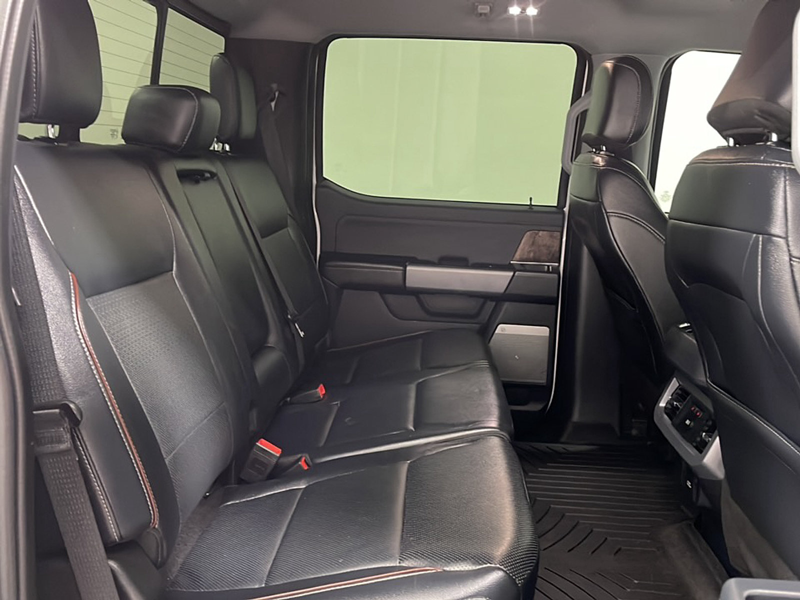 Used 2024 Ford F250 Lariat w/ Lariat Ultimate Package AWD/4WD image 20
