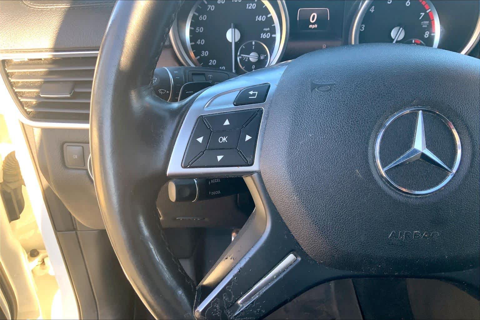 Used 2015 Mercedes-Benz ML 400 4MATIC image 24