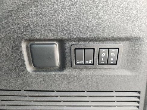 Used 2023 Chevrolet Suburban High Country w/ Max Trailering Package AWD/4WD image 35