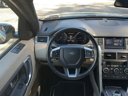Used 2015 Land Rover Discovery Sport HSE AWD/4WD image 10