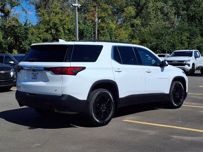 Used 2024 Chevrolet Traverse LT