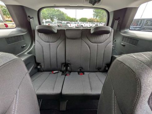 Used 2022 Hyundai Palisade SEL FWD image 21