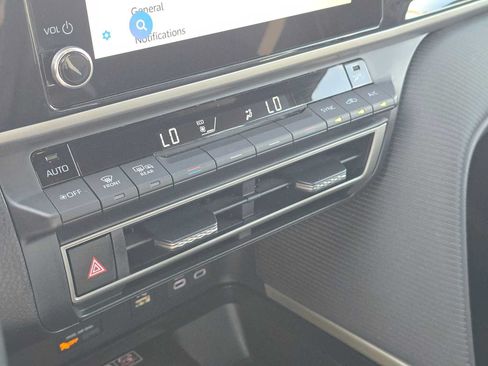 Certified 2026 Toyota Camry SE FWD image 32