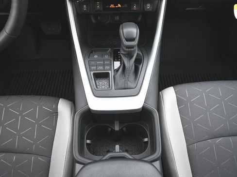 New 2025 Toyota RAV4 XLE image 22