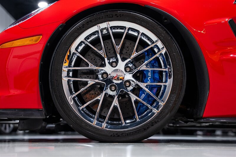 Used 2010 Chevrolet Corvette ZR1 w/ Preferred Equipment Group RWD image 12