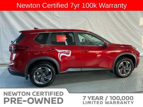 Used 2026 Nissan Rogue SV FWD image 5