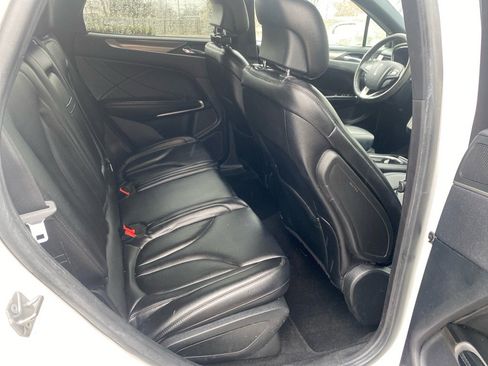 Used 2019 Lincoln MKC Premiere image 19