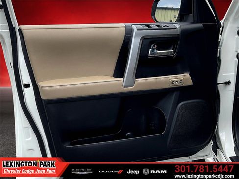 Used 2023 Toyota 4Runner Limited AWD/4WD image 19