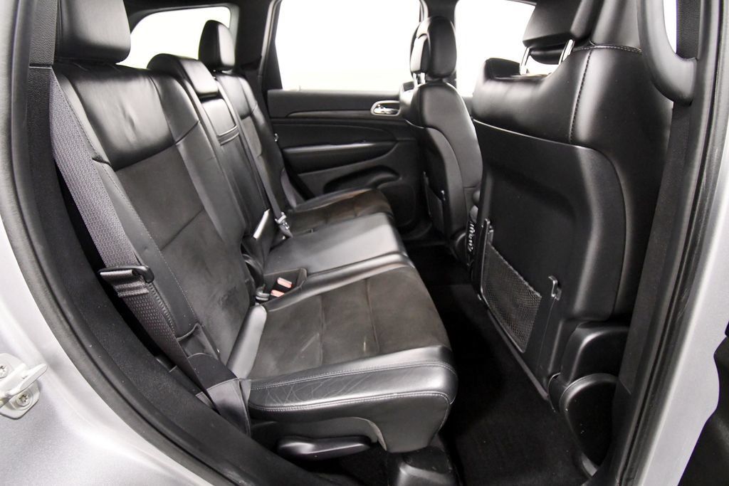 Used 2021 Jeep Grand Cherokee Altitude AWD/4WD image 17