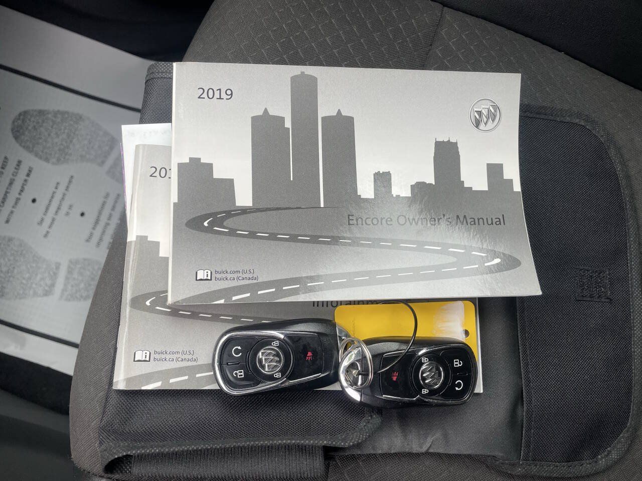 Used 2019 Buick Encore Preferred w/ Safety Package FWD image 27