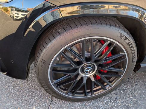 Certified 2025 Mercedes-Benz GLS 63 AMG 4MATIC image 9