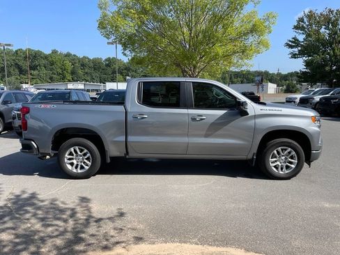 Used 2024 Chevrolet Silverado 1500 RST AWD/4WD image 8