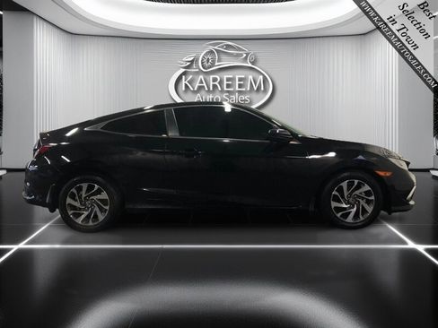 Used 2019 Honda Civic LX image 4