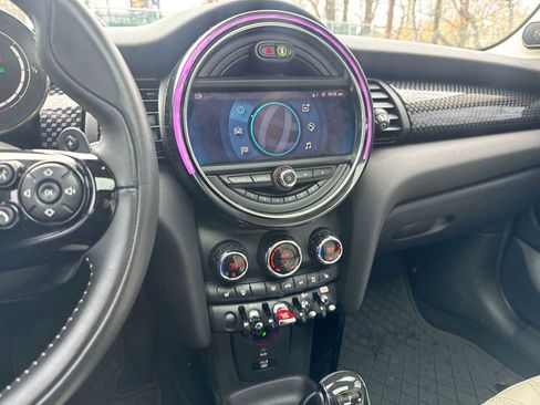 Used 2021 MINI Cooper S image 27