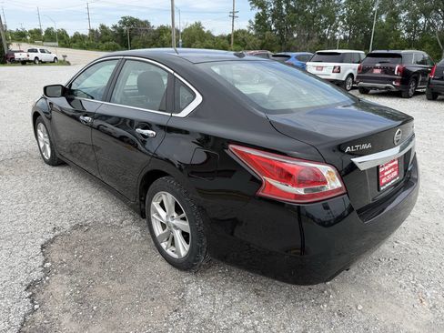 Used 2013 Nissan Altima 2.5 SV FWD image 5
