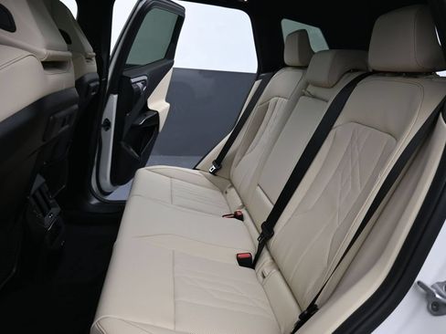 New 2026 BMW X3 xDrive30i w/ Premium Package AWD/4WD image 16