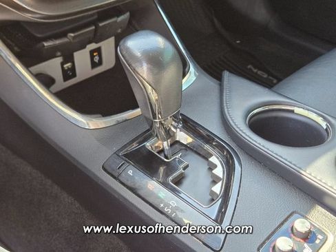 Used 2016 Toyota Avalon XLE Premium FWD image 29