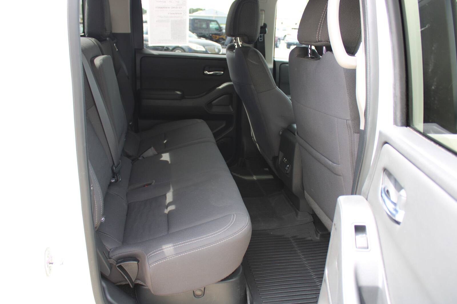 Used 2023 Nissan Frontier SV w/ SV Convenience Package AWD/4WD image 25