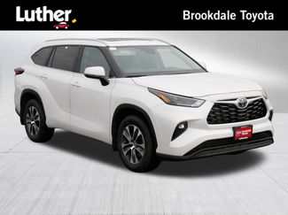 Certified 2026 Toyota Highlander XLE AWD/4WD video 1