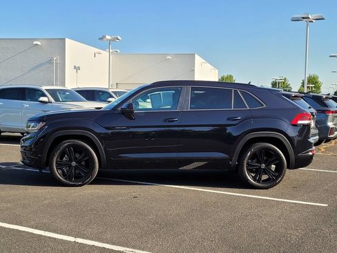 Used 2023 Volkswagen Atlas Cross Sport SEL R-Line AWD/4WD image 9
