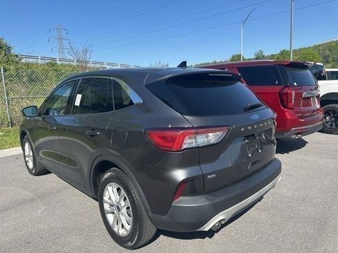 Used 2020 Ford Escape SE FWD image 34