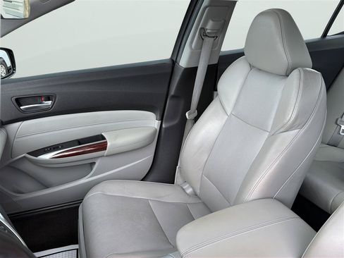 Used 2015 Acura TLX w/ Technology Package FWD image 13