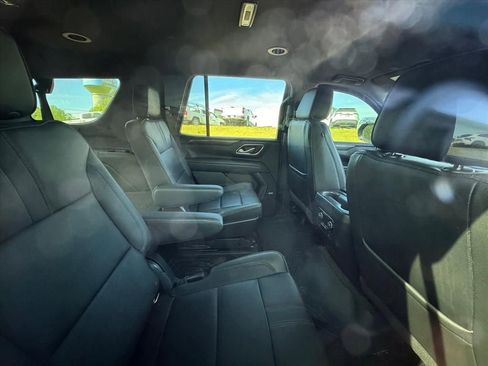 Used 2022 Chevrolet Tahoe RST w/ Luxury Package AWD/4WD image 4