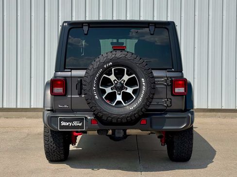 Used 2023 Jeep Wrangler Unlimited Rubicon w/ Dual Top Group AWD/4WD image 5