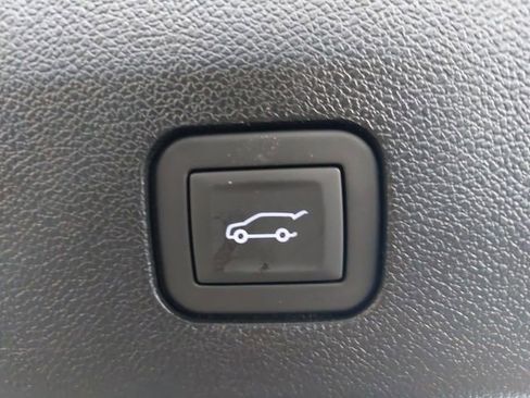 Used 2025 Cadillac XT6 Sport w/ LPO, Floor Liner Package image 14