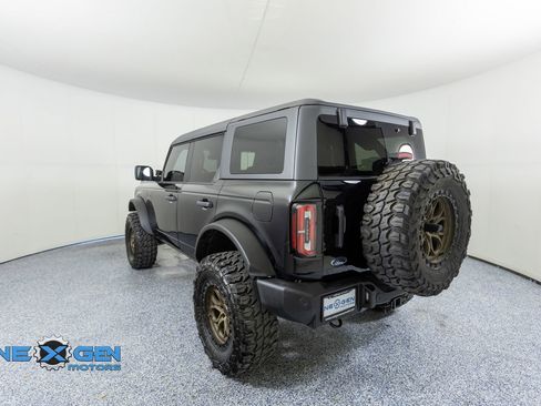 Used 2024 Ford Bronco Wildtrak image 5