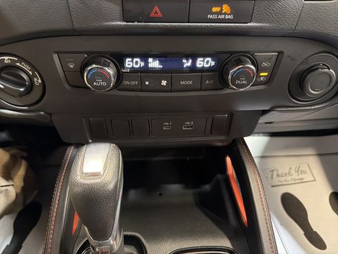 Used 2023 Nissan Frontier PRO-4X w/ Tow Package AWD/4WD image 31