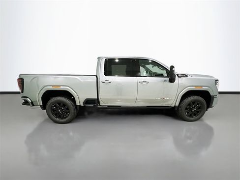 New 2026 GMC Sierra 2500 AT4 w/ AT4 Premium Plus Package image 8