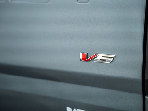 Used 2022 Chevrolet Colorado LT w/ LT Convenience Package AWD/4WD image 10