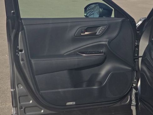 Used 2026 Toyota Crown Limited w/ Advanced Technology Package image 26