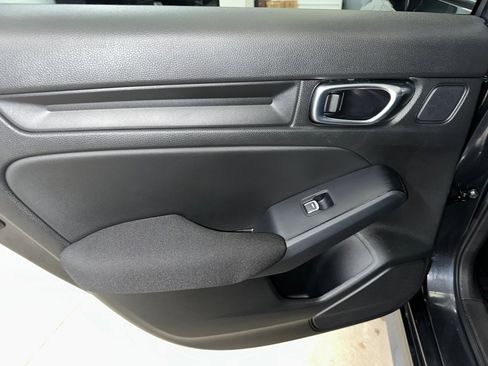 Used 2025 Honda Civic Sport image 16